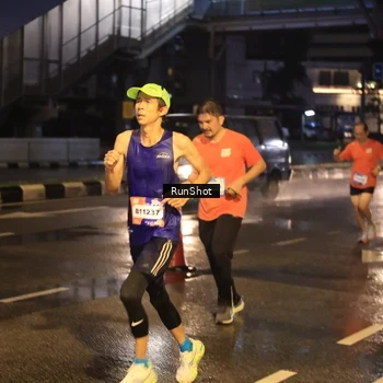 Runner Photo 7883373