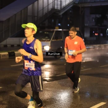 Runner Photo 7883390