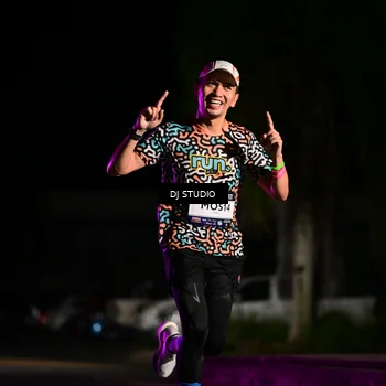Runner Photo 7883400