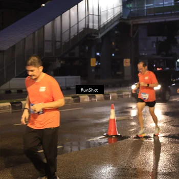 Runner Photo 7883410