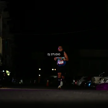 Runner Photo 7883412