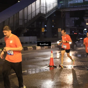 Runner Photo 7883415