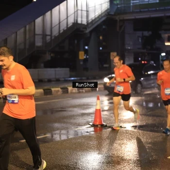 Runner Photo 7883416
