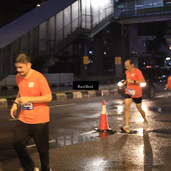 Runner Photo 7883417