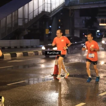 Runner Photo 7883421
