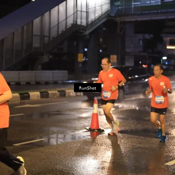 Runner Photo 7883422