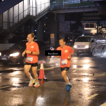 Runner Photo 7883436