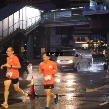 Runner Photo 7883441