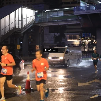 Runner Photo 7883442
