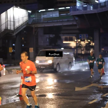 Runner Photo 7883453