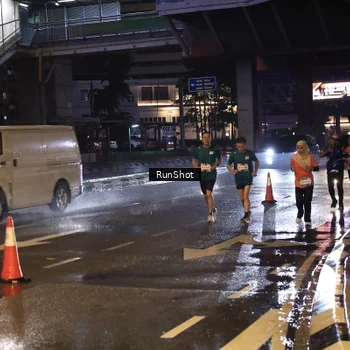 Runner Photo 7883462