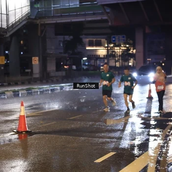 Runner Photo 7883487