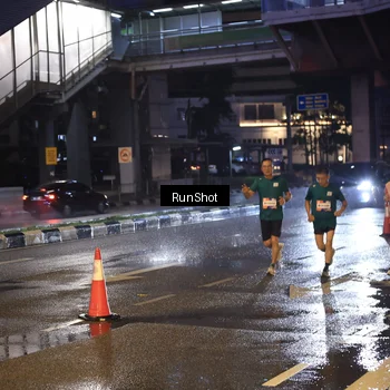 Runner Photo 7883491