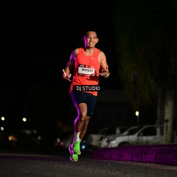 Runner Photo 7883511