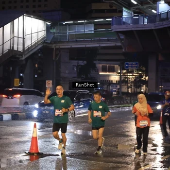 Runner Photo 7883525