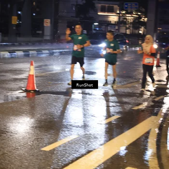 Runner Photo 7883527