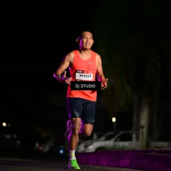 Runner Photo 7883530