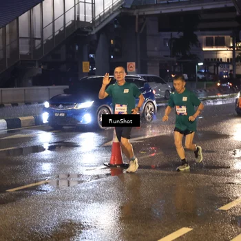 Runner Photo 7883540