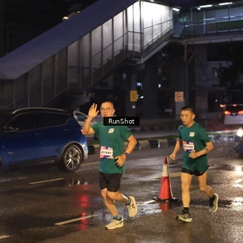 Runner Photo 7883552