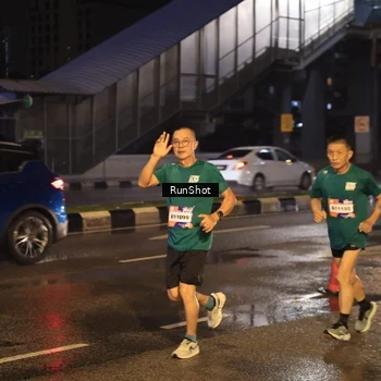 Runner Photo 7883558