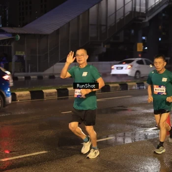 Runner Photo 7883565