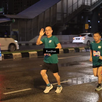 Runner Photo 7883566