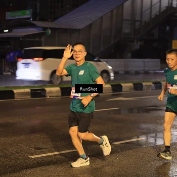 Runner Photo 7883569