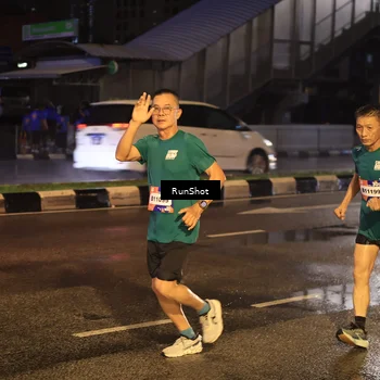 Runner Photo 7883573