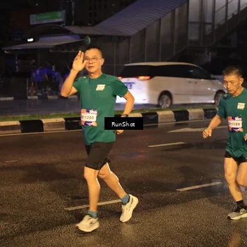 Runner Photo 7883584