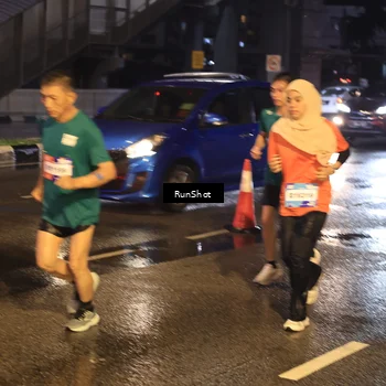 Runner Photo 7883591