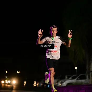 Runner Photo 7883625