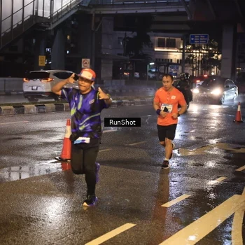 Runner Photo 7883633