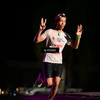 Runner Photo 7883649