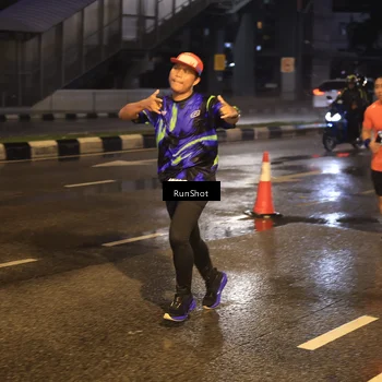 Runner Photo 7883651