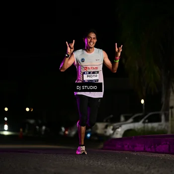 Runner Photo 7883655