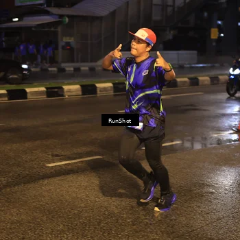 Runner Photo 7883656