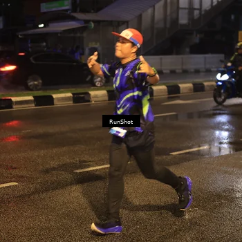 Runner Photo 7883665