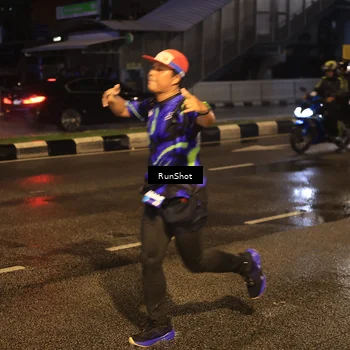 Runner Photo 7883667
