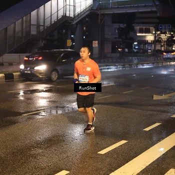 Runner Photo 7883682