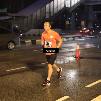 Runner Photo 7883701
