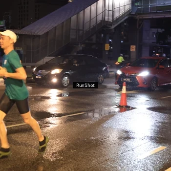 Runner Photo 7883710