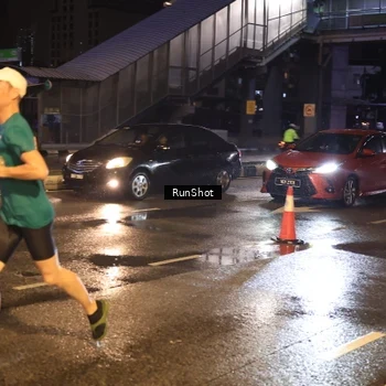 Runner Photo 7883712