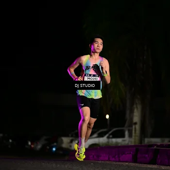 Runner Photo 7883715