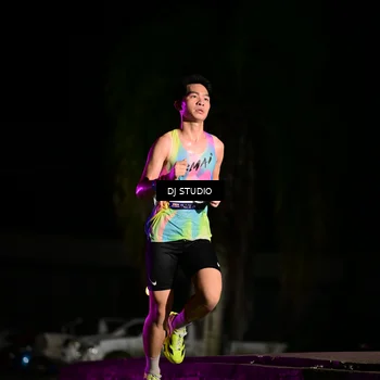 Runner Photo 7883735