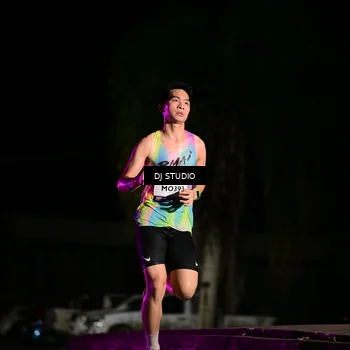 Runner Photo 7883740