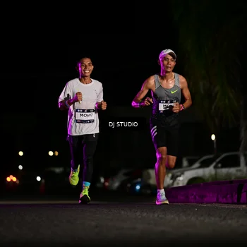 Runner Photo 7883749