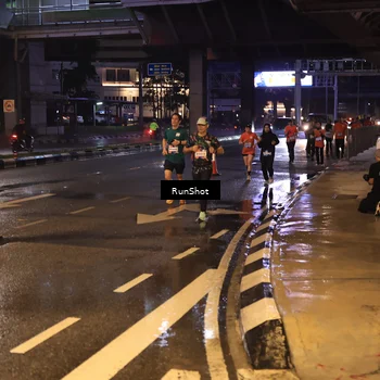 Runner Photo 7883751