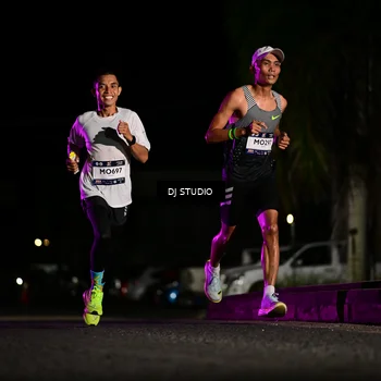 Runner Photo 7883753