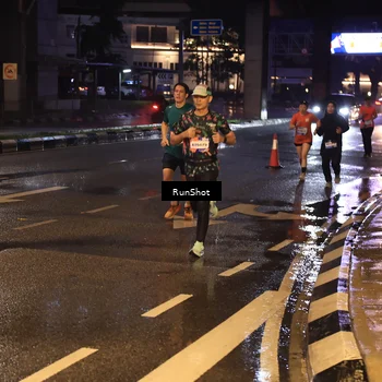 Runner Photo 7883764