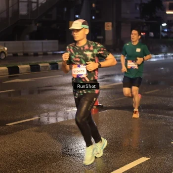 Runner Photo 7883786